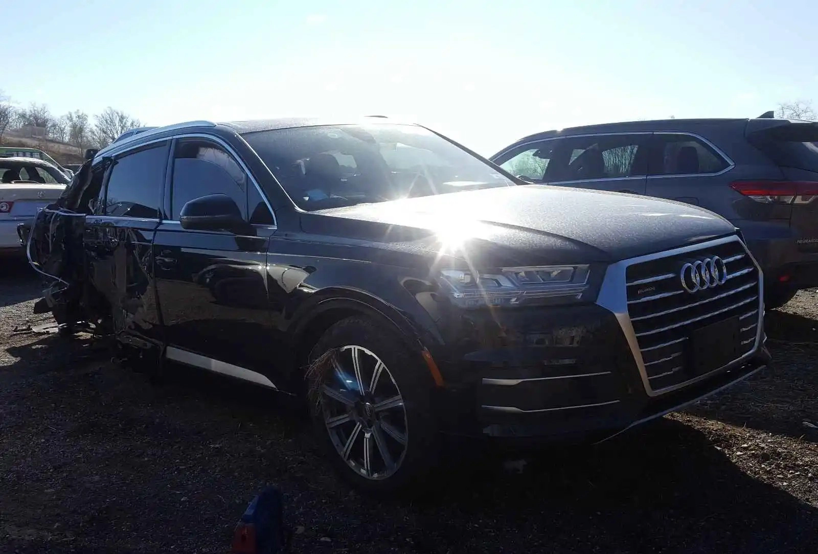 2019 Audi Q7 VIN WA1LHAF75KD037695 photo 1