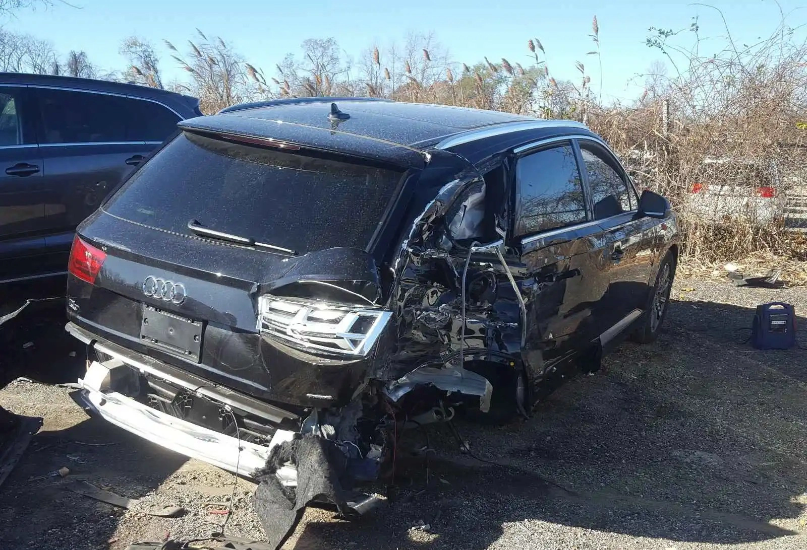 2019 Audi Q7 VIN WA1LHAF75KD037695 photo 4